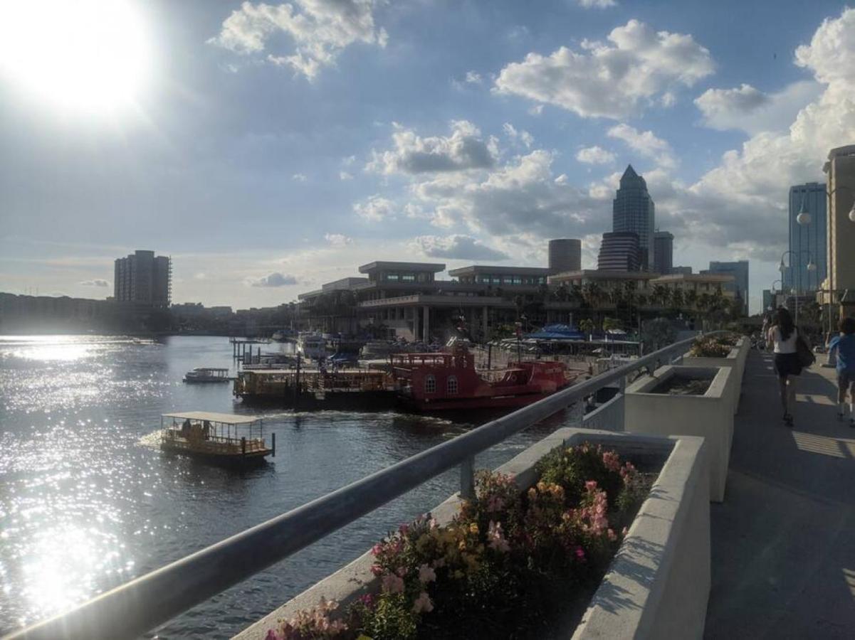 Wake Up To Ocean Views From Your Private Balcony Tampa Bagian luar foto