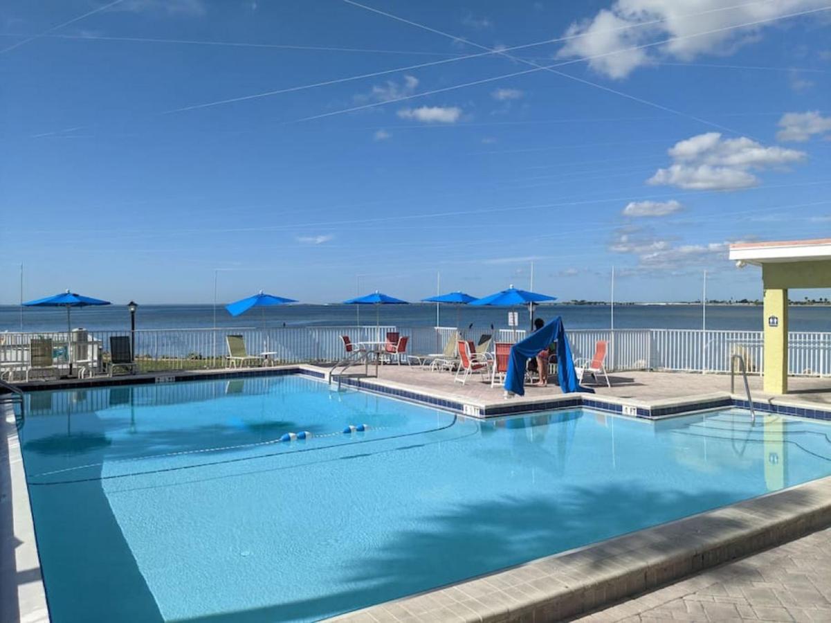 Wake Up To Ocean Views From Your Private Balcony Tampa Bagian luar foto